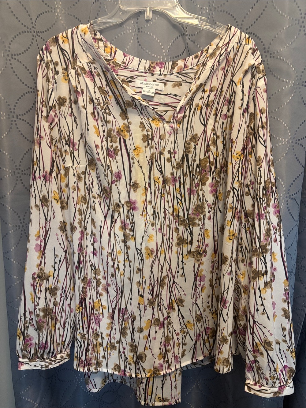 Liz Claiborne White Floral Long Sleeve Blouse